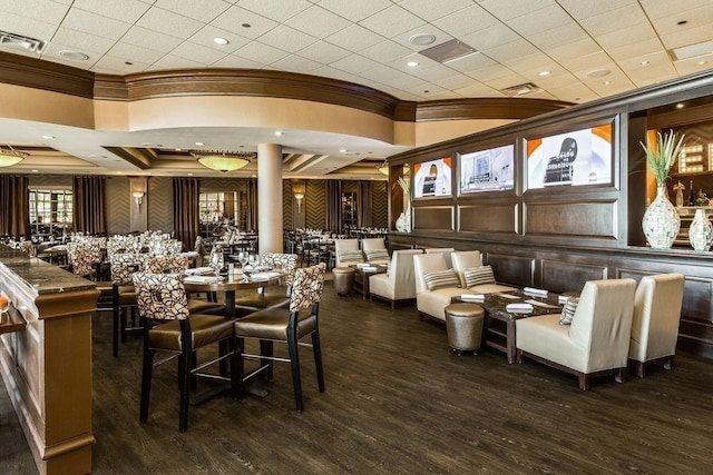 5220 Seawall Blvd Unit 1231, Galveston, TX 77551 - community lobby featuring crown molding
