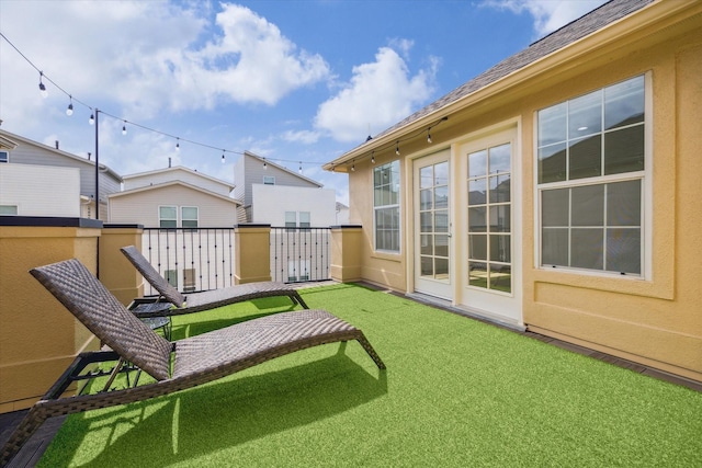 2813 Clinton Dr, Houston, TX 77020 - view of balcony