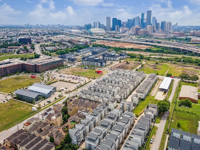 2813 Clinton Dr, Houston, TX 77020 - drone / aerial view of a view of skyline