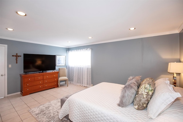 2101 Fountain View Dr Unit 80, Houston, TX 77057 - bedroom with light tile patterned floors, recessed lighting, crown molding, and baseboards