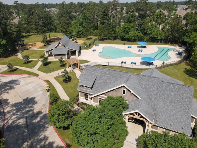drone / aerial view of a pool area