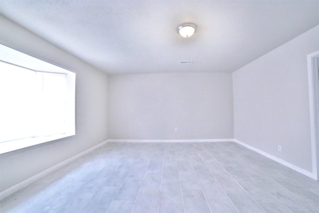 6534 Ledbetter St, Houston, TX 77087 - empty room with baseboards