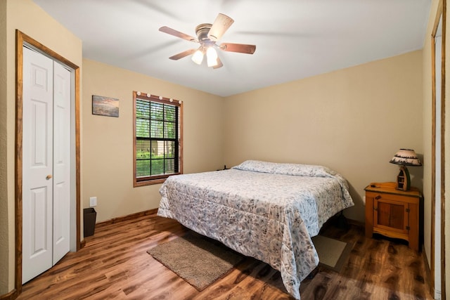 51 Roatan Dr, Point Blank, TX 77364 - bedroom featuring wood finished floors, ceiling fan, baseboards, and a closet