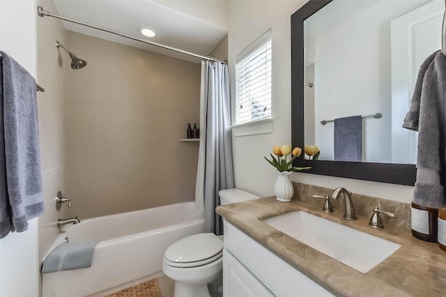 9450 London Bridge Sta, Houston, TX 77045 - bathroom with toilet, vanity, and shower / tub combo with curtain