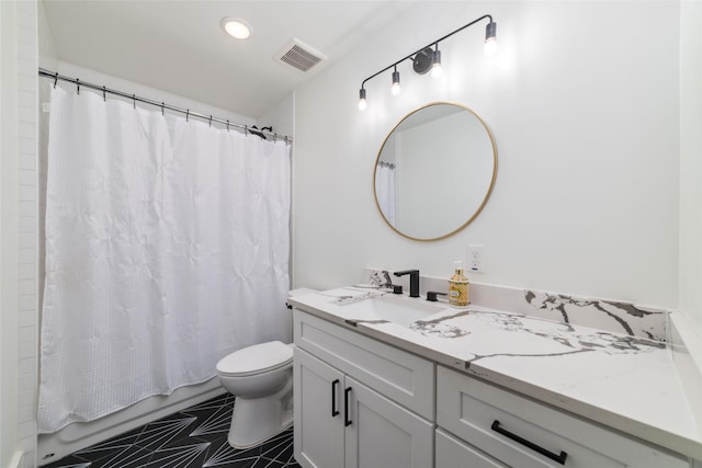 317 Kelley St, Houston, TX 77009 - bathroom featuring toilet, vanity, and shower / bath combination with curtain