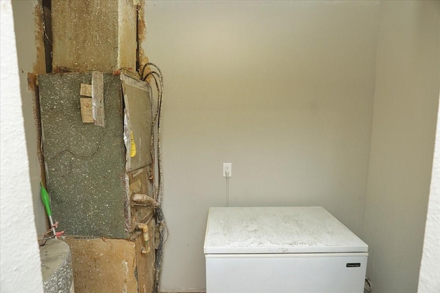 26643 Carol Ln, Splendora, TX 77372 - view of laundry area