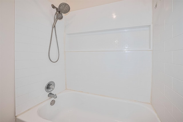 1900 Bay Area Blvd Unit 184, Houston, TX 77058 - full bath featuring shower / bathtub combination