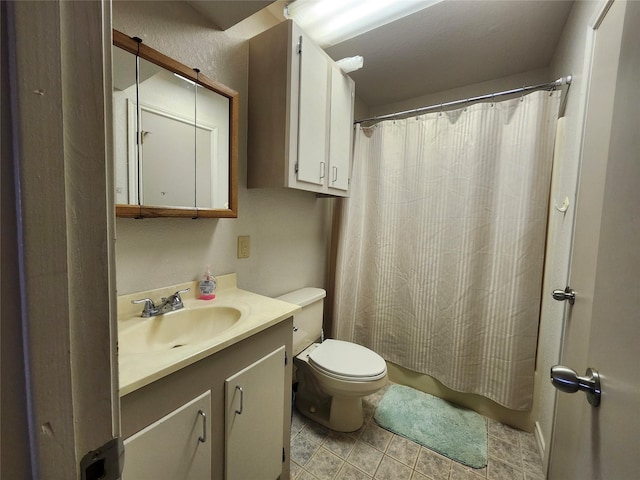 full bathroom with vanity, toilet, and shower / tub combo