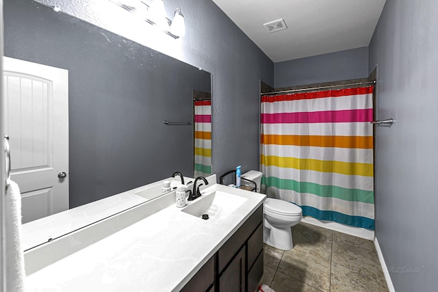 4302 Stoney Heights Ct, Spring, TX 77388 - full bath with toilet, vanity, a shower with shower curtain, a textured wall, and baseboards
