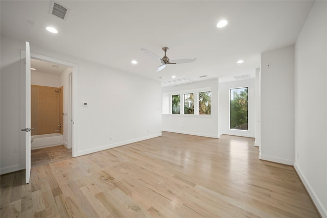 empty room with light wood-type flooring, baseboards, recessed lighting, and ceiling fan