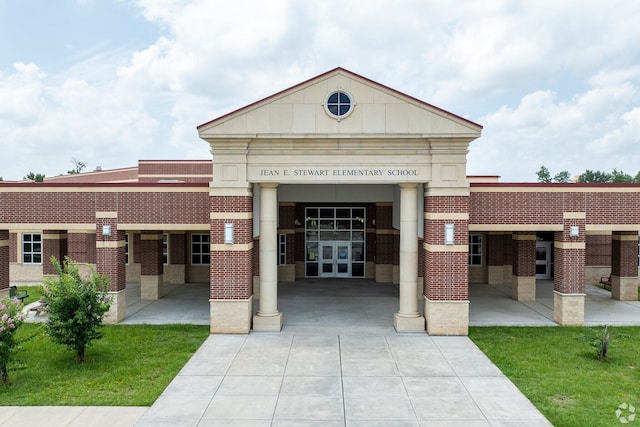 211 Clementine Ct, Montgomery, TX 77316 - view of building exterior