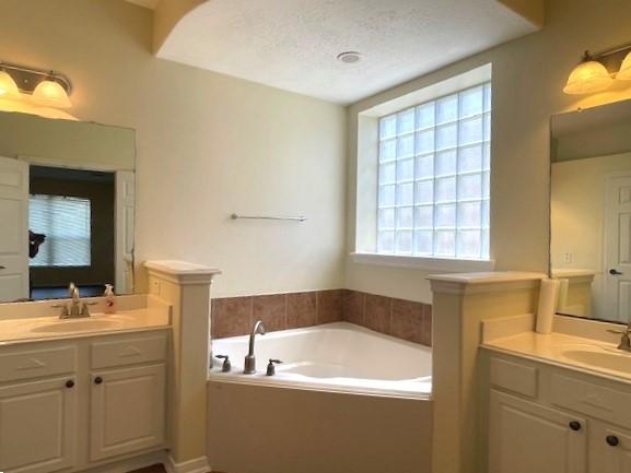 4442 Chestnut Cir, Friendswood, TX 77546 - photo 18
