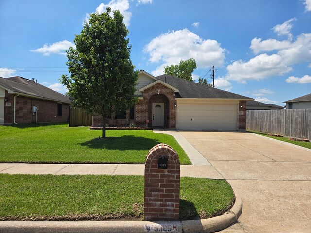 9325 Sioux Dr, La Porte, TX 77571 - photo 4