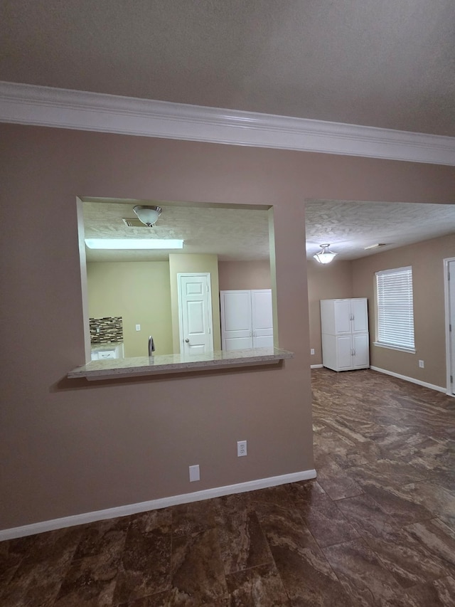 9325 Sioux Dr, La Porte, TX 77571 - photo 12