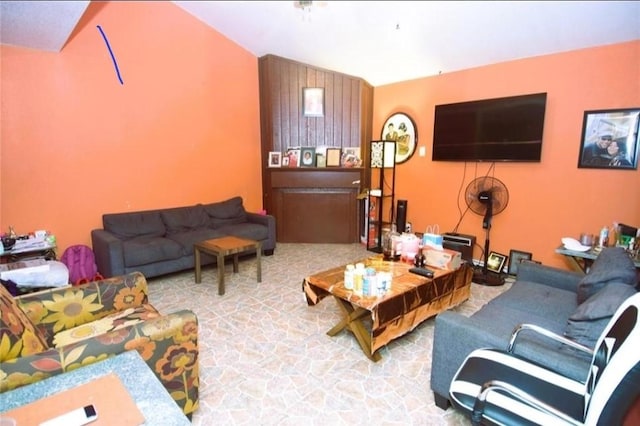 12506 Autumn Leaf Ln, Houston, TX 77072 - living area with lofted ceiling