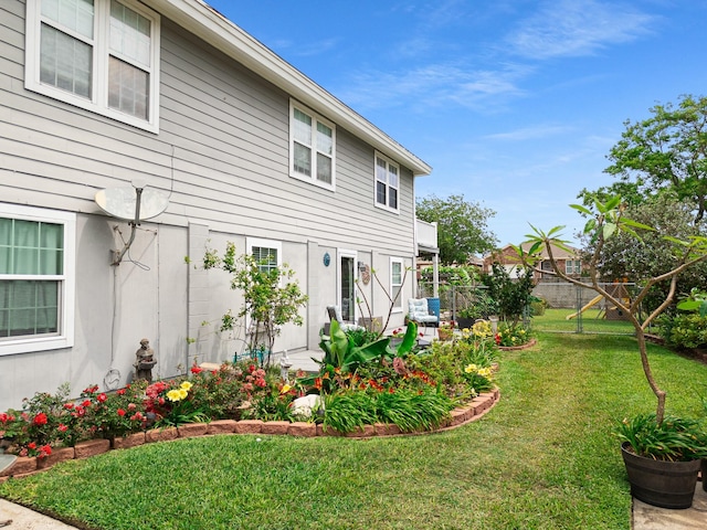 2120 73rd St, Galveston, TX 77551 - view of yard