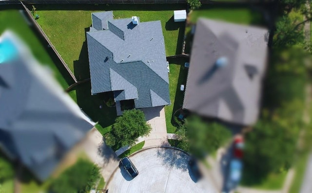 aerial view of property and surrounding area