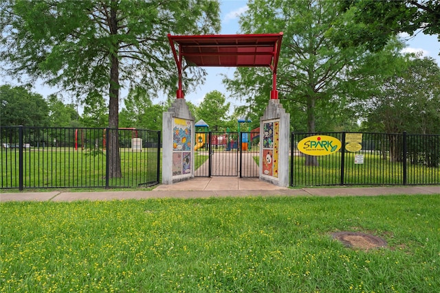 5023 Hull St, Houston, TX 77021 - community play area featuring a gate