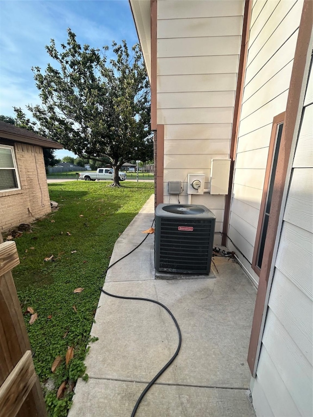 13507 White Cliff Dr, Houston, TX 77065 - exterior view of cooling unit