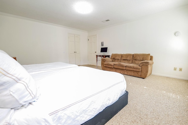 11810 Braesridge Dr, Houston, TX 77071 - carpeted bedroom featuring ornamental molding and baseboards