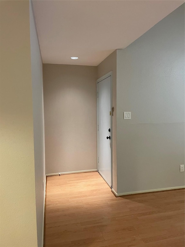 7950 N Stadium Dr Unit 210, Houston, TX 77030 - corridor featuring wood finished floors, baseboards, and recessed lighting