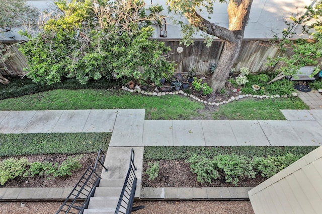 3131 Cummins St Unit 94, Houston, TX 77027 - view of yard featuring fence