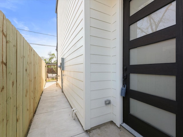 930 Mansfield St, Houston, TX 77091 - view of exterior entry featuring fence