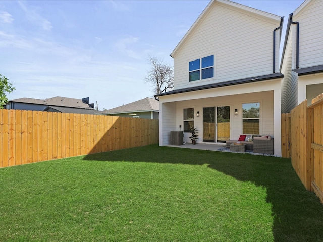 930 Mansfield St, Houston, TX 77091 - back of property with cooling unit and a patio area
