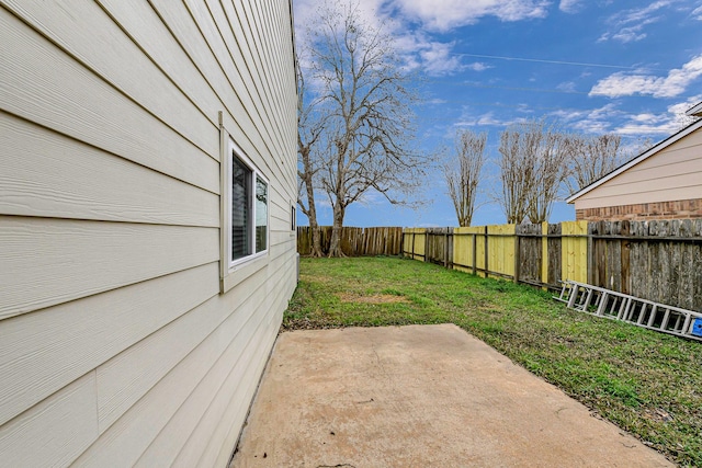 2526 Windswept Dr, Richmond, TX 77406 - view of yard with a patio