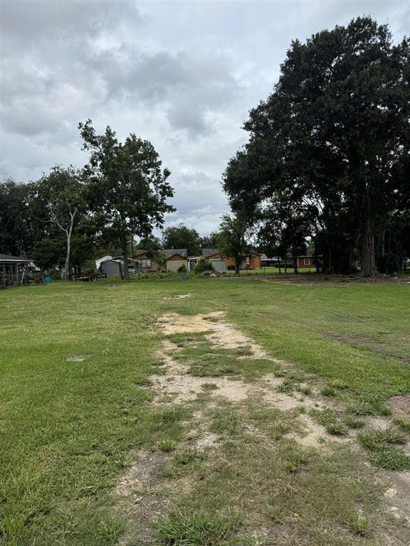 2740 Palestine St, Beaumont, TX 77701 - photo 2