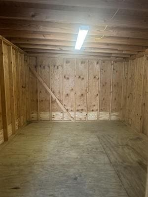 612 S 15th St, Nederland, TX 77627 - view of below grade area
