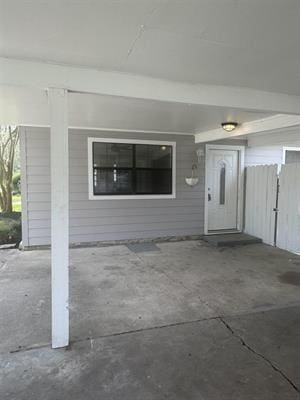 612 S 15th St, Nederland, TX 77627 - view of property entrance