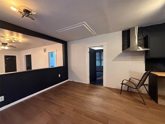 544 W 28th St, Houston, TX 77008 - unfurnished room with wood finished floors, ceiling fan, and baseboards