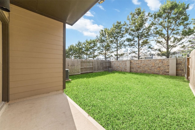 29122 Artic Brook Ln, Fulshear, TX 77441 - view of yard featuring central AC unit