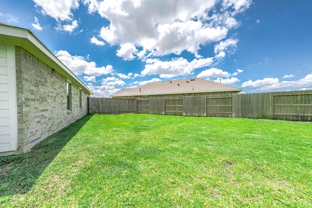 9927 Archdale Spring Dr, Baytown, TX 77521 - view of yard