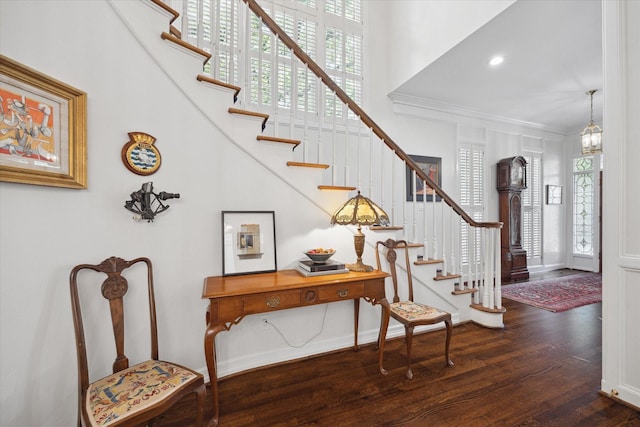 17 Pine Briar Cir, Houston, TX 77056 - foyer entrance with healthy amount of natural light, wood finished floors, stairway, a high ceiling, and ornamental molding