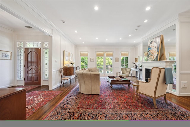 17 Pine Briar Cir, Houston, TX 77056 - living room featuring ornamental molding, wood finished floors, recessed lighting, and baseboards