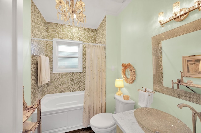 418 Byrne St, Houston, TX 77009 - full bath with a chandelier, crown molding, toilet, shower / bath combination with curtain, and vanity