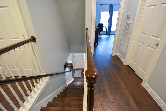 3226 Pemberton Circle Dr, Houston, TX 77025 - stairs with wood finished floors and baseboards
