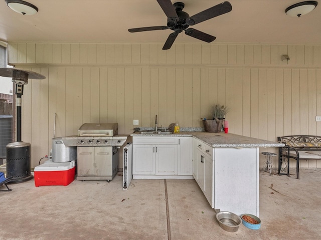 1814 Oak Valley Dr, Kemah, TX 77565 - view of patio / terrace featuring area for grilling, a sink, a ceiling fan, and grilling area