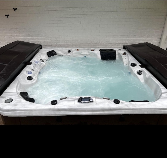13537 Laramie Trl, Montgomery, TX 77316 - exterior view of a jacuzzi