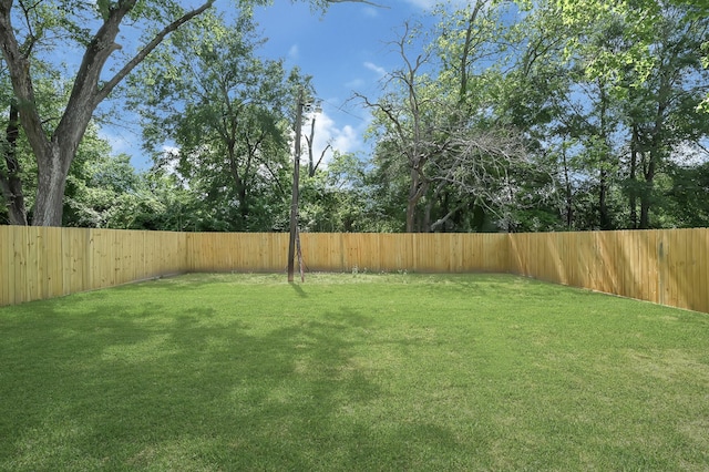 204 S 4th St, Conroe, TX 77301 - view of yard