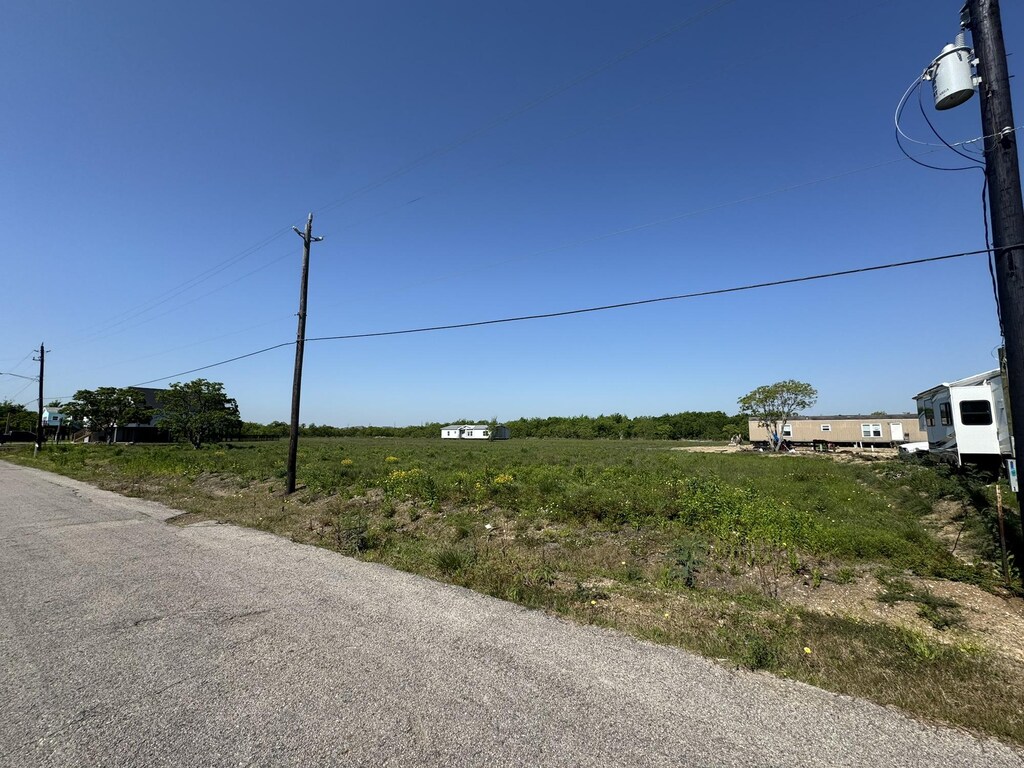 1214 23rd St, San Leon, TX 77539