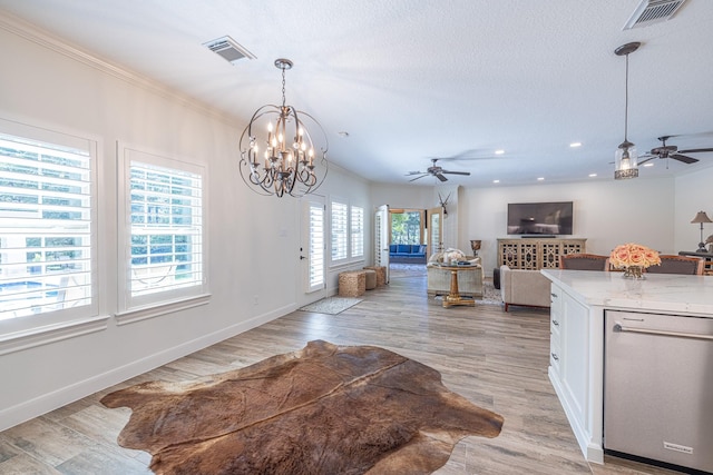 dining area featuring ceiling fan, a chandelier, light wood finished floors, baseboards, and recessed lighting