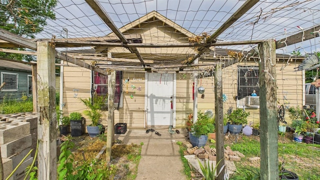 8935 Duane St, Houston, TX 77051 - view of outdoor structure with entry steps