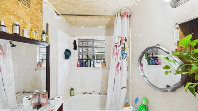 8935 Duane St, Houston, TX 77051 - full bathroom featuring shower / bath combo