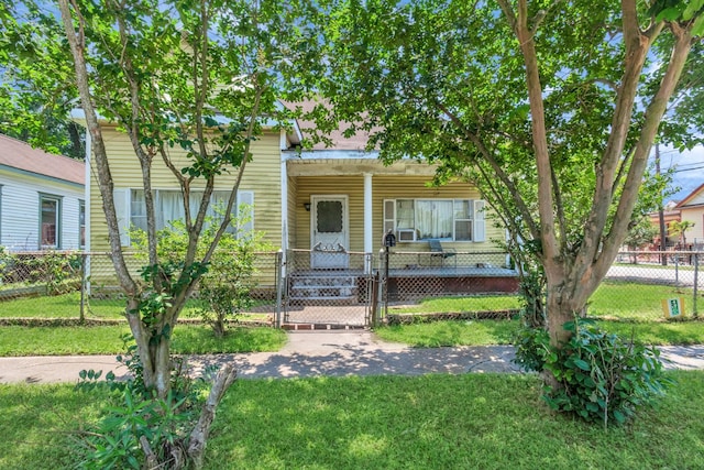 2602 Saltus St, Houston, TX 77003 - view of front of home with a porch and a gate