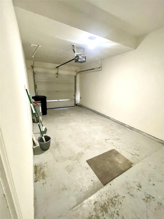 13150 Lawsons Creek Ln, Houston, TX 77072 - garage featuring a garage door opener