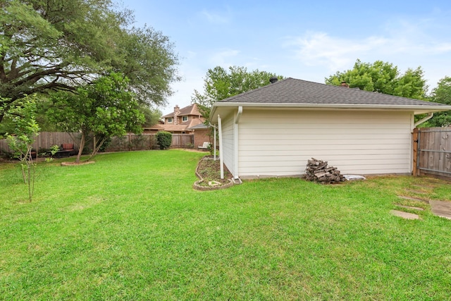 5918 Donwhite Ln, Houston, TX 77088 - view of yard