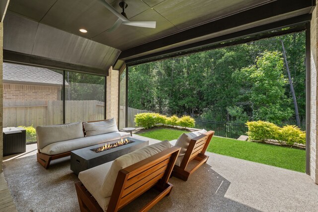 286 Sky Top Dr, Montgomery, TX 77316